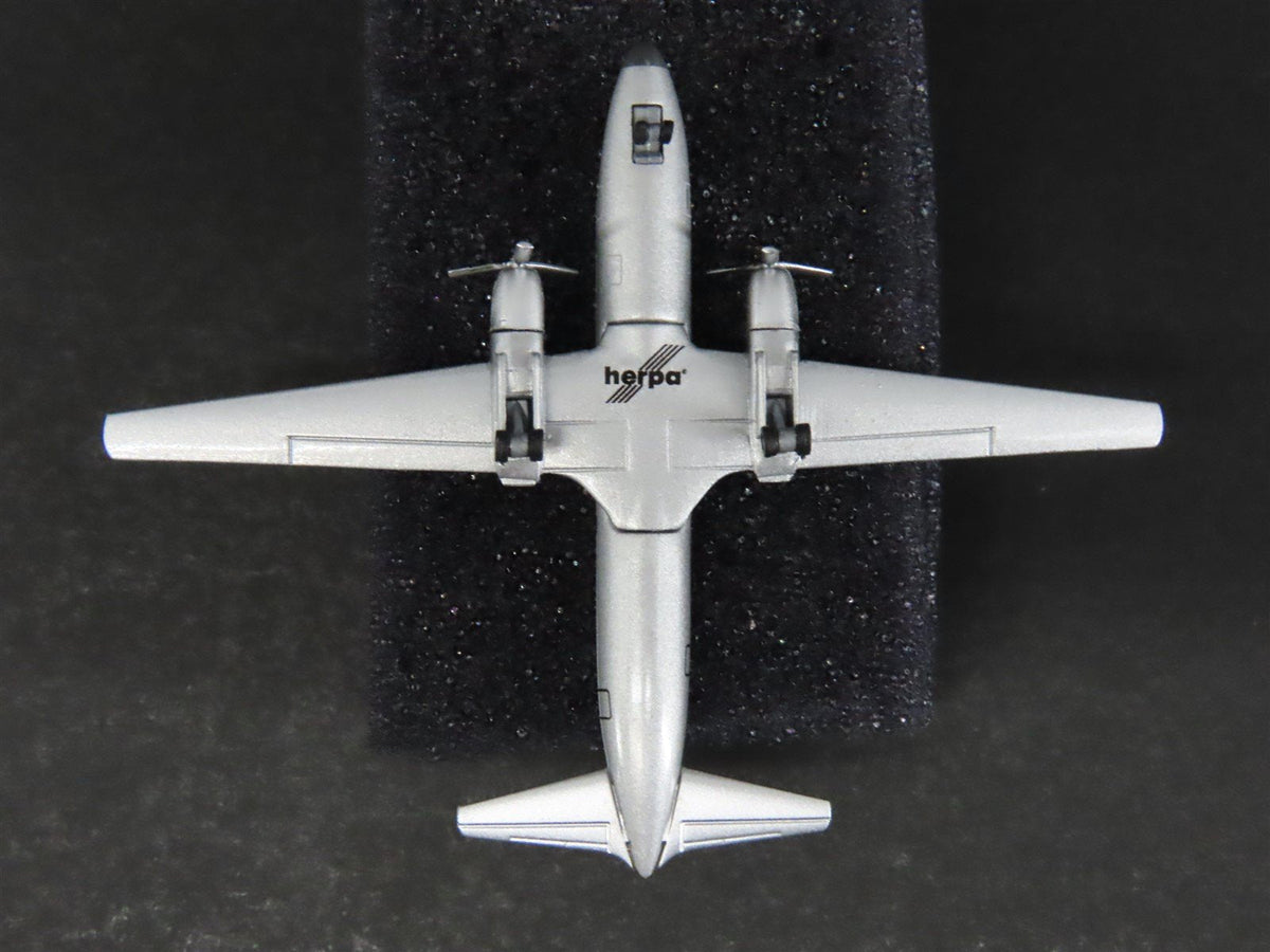 1:500 Herpa Wings 517829 Die-Cast Mohawk Airlines Convair CV-440 Airliner N4401