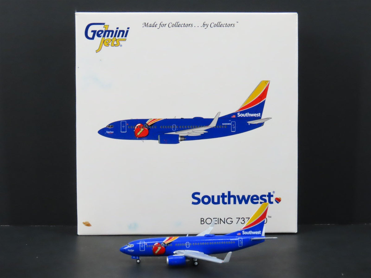 1:400 Gemini Jets GJSWA1577 Southwest Airlines &quot;Triple Crown&quot; B737-700 Airliner