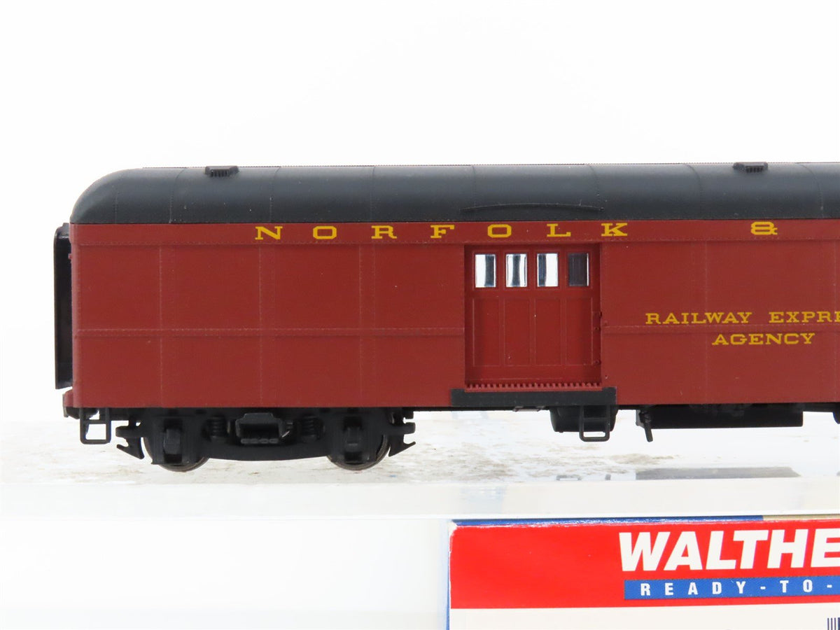 HO Scale Walthers 932-5874 N&amp;W Norfolk &amp; Western Railroad Baggage Passenger