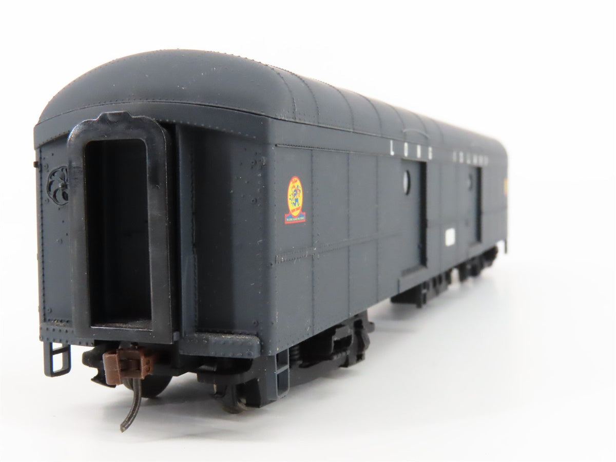HO Scale Walthers 932-5873 LIRR Long Island Railroad Baggage Passenger
