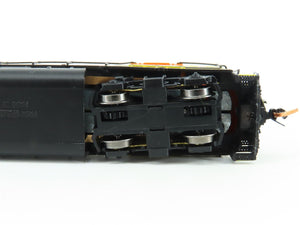 N Scale Walthers 929-50301 BNSF Railway GP38-2 Diesel #2102 - DCC Ready