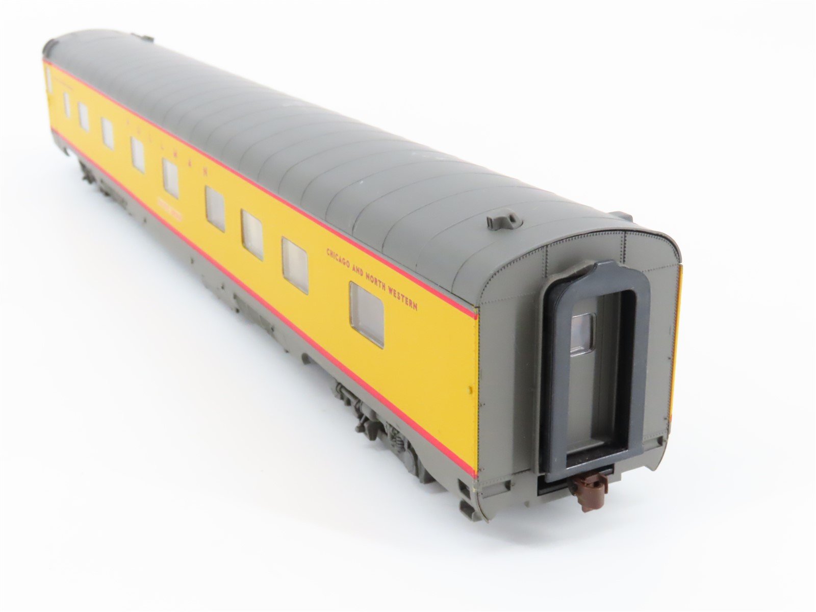 HO Scale Walthers 932-6723 CNW Pullman Sleeper Passenger Custom 