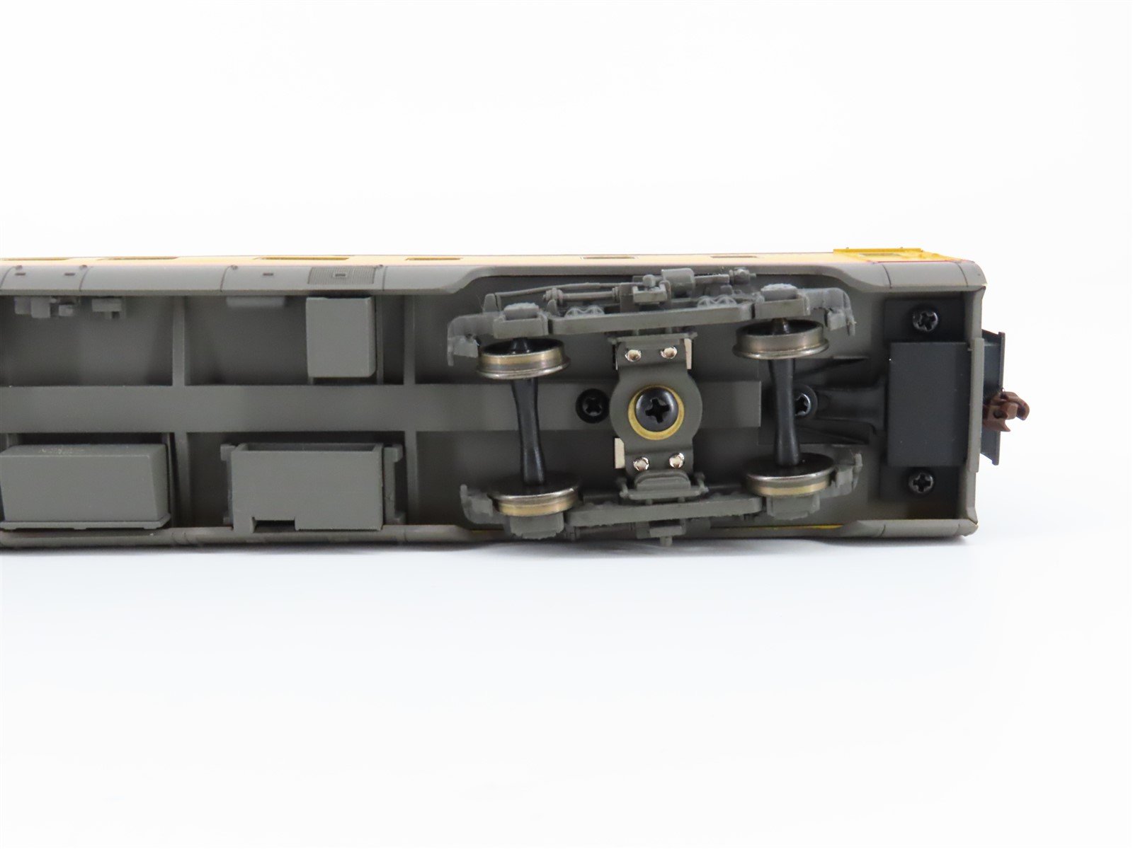 HO Scale Walthers 932-6723 CNW Pullman Sleeper Passenger Custom 