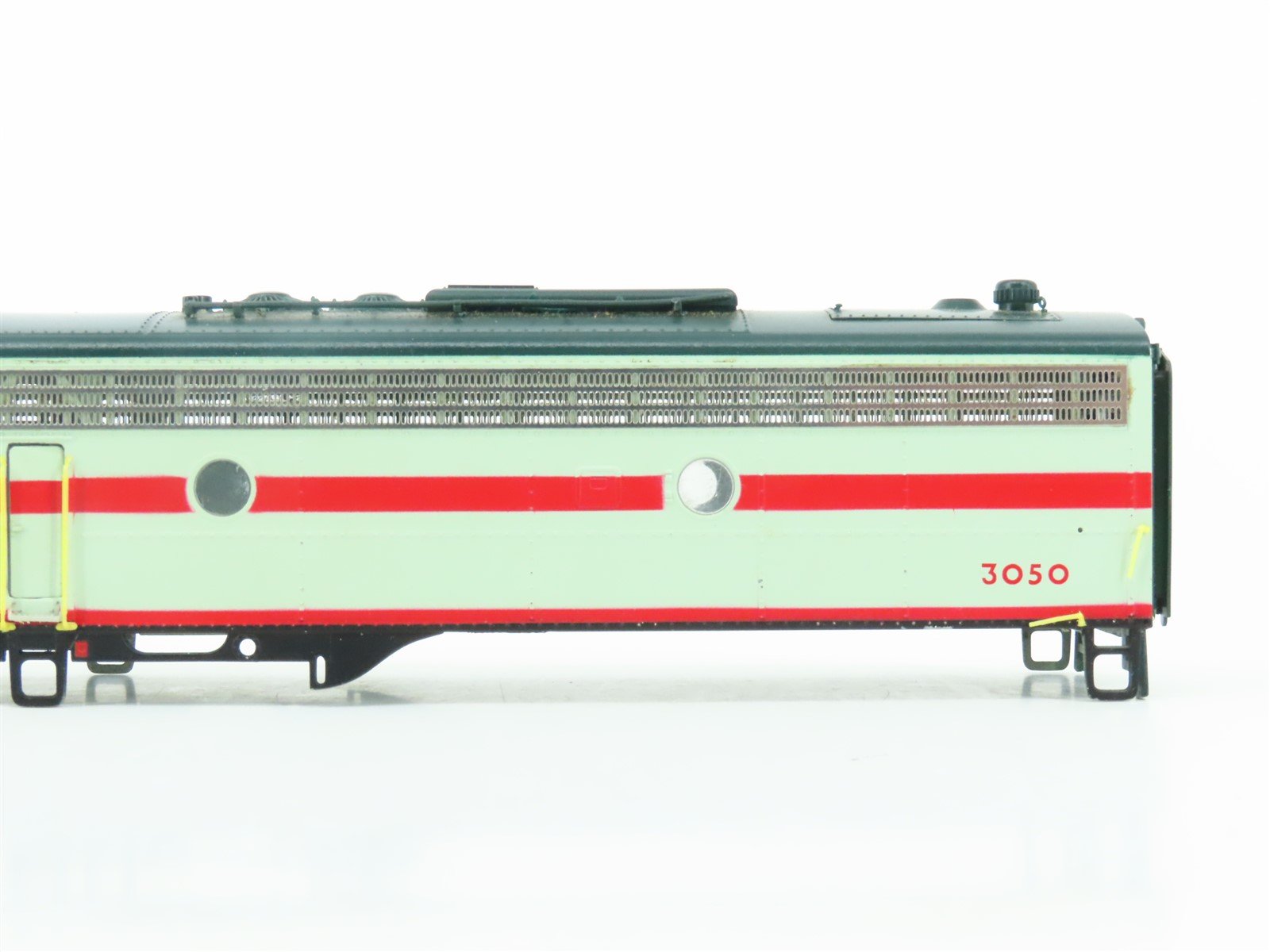 HO Scale Proto 2000 21009 SBD Seaboard E8/9A Diesel Locomotive #3050