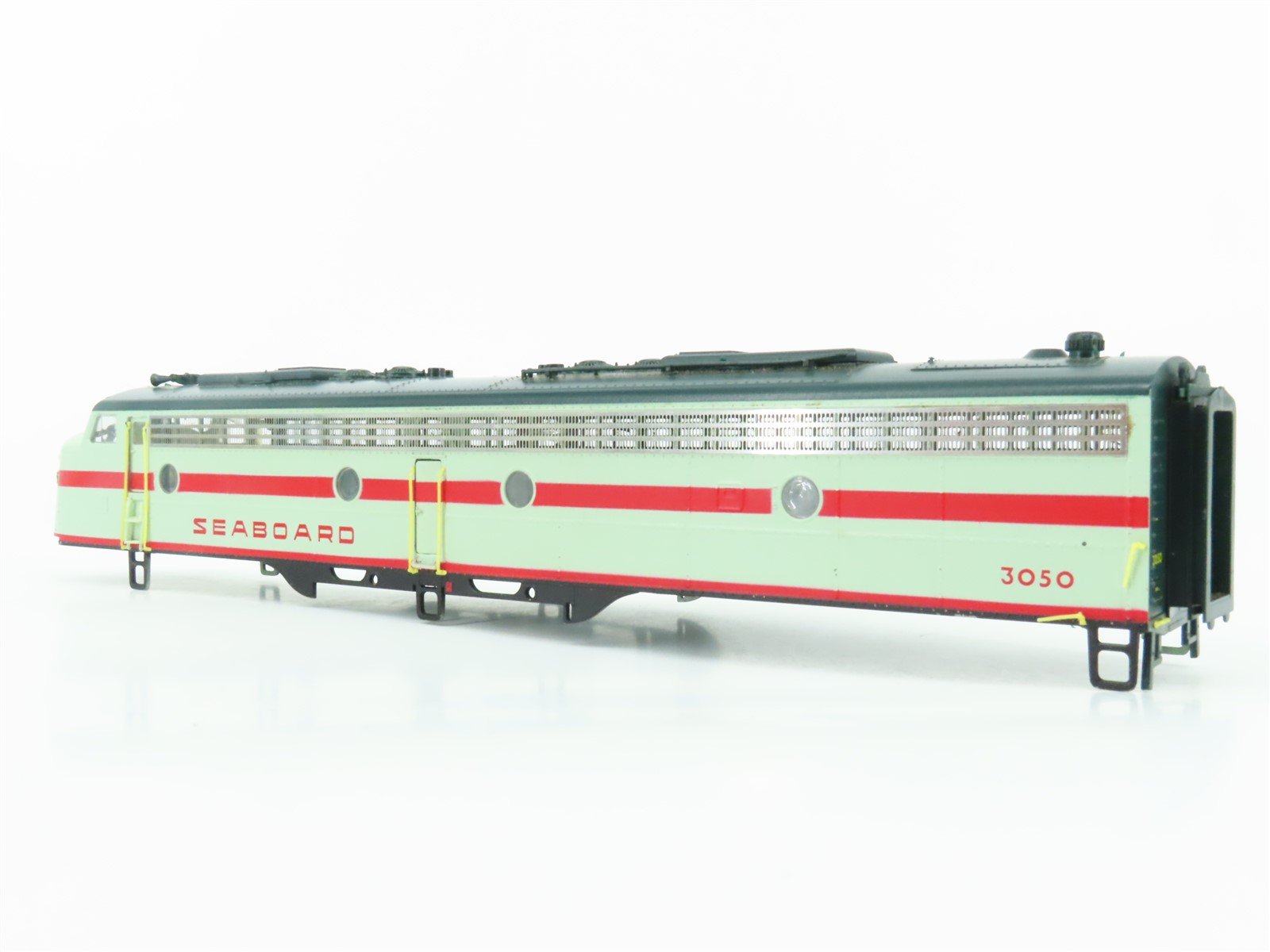 HO Scale Proto 2000 21009 SBD Seaboard E8/9A Diesel Locomotive #3050