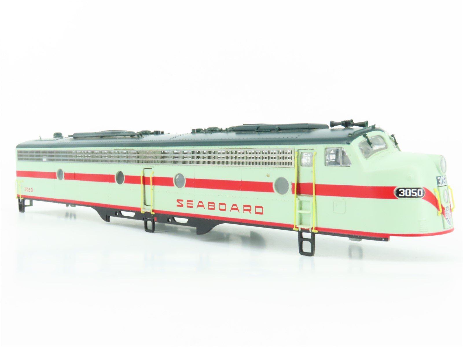 HO Scale Proto 2000 21009 SBD Seaboard E8/9A Diesel Locomotive #3050