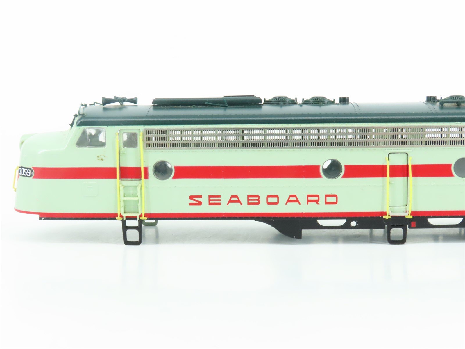 HO Scale Proto 2000 21010 SBD Seaboard E8/9A Diesel Locomotive #3059