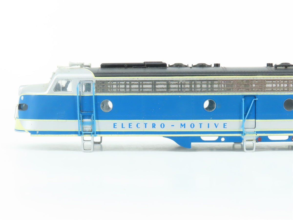 HO Scale Proto 2000 8177 EMD Demonstrator E8/9A Diesel Locomotive