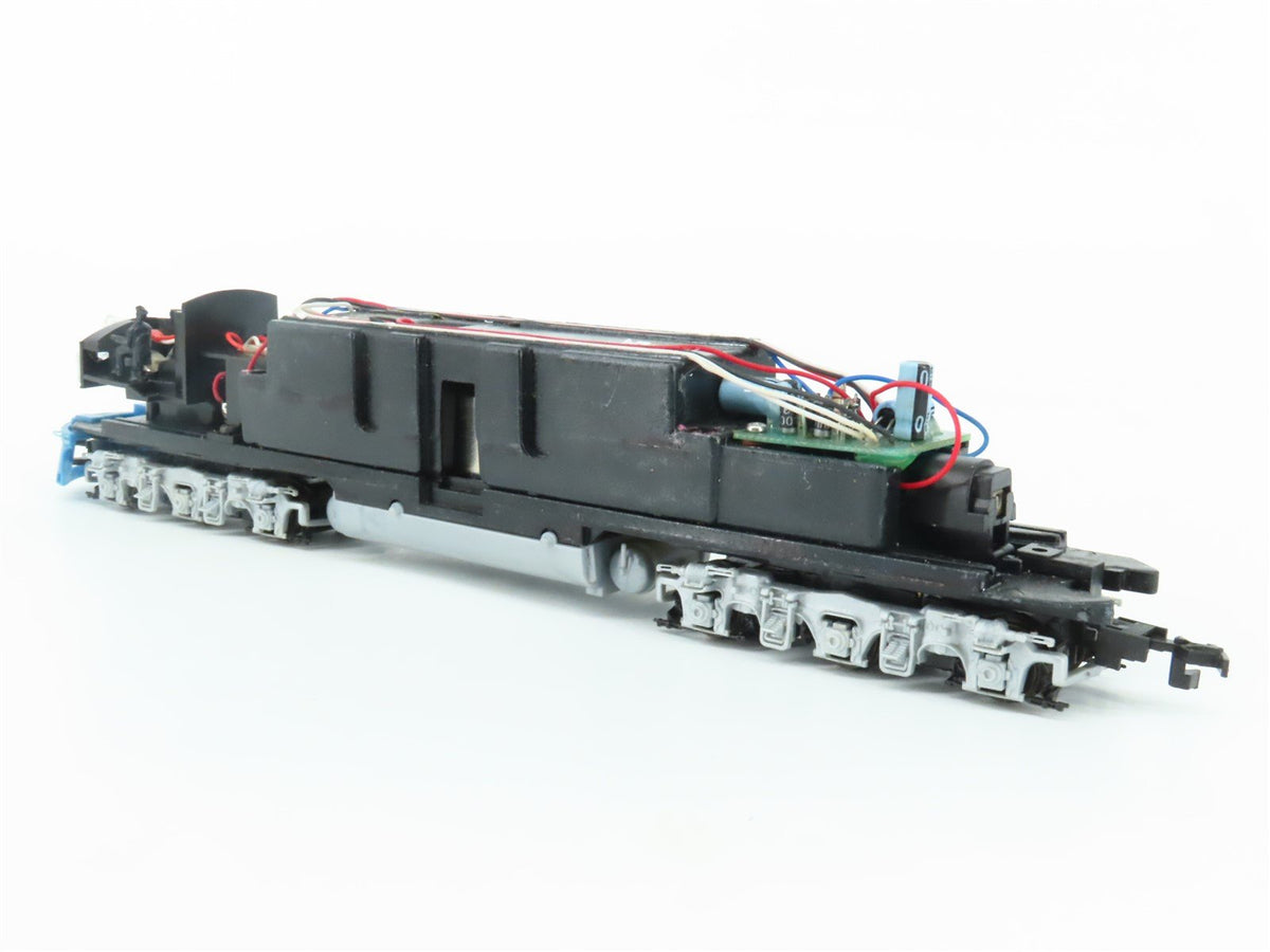 HO Scale Proto 2000 8177 EMD Demonstrator E8/9A Diesel Locomotive