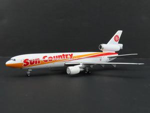 1:400 Gemini Jets GJSCX240 Die-Cast Sun Country McDonnell Douglas DC-10 Aircraft