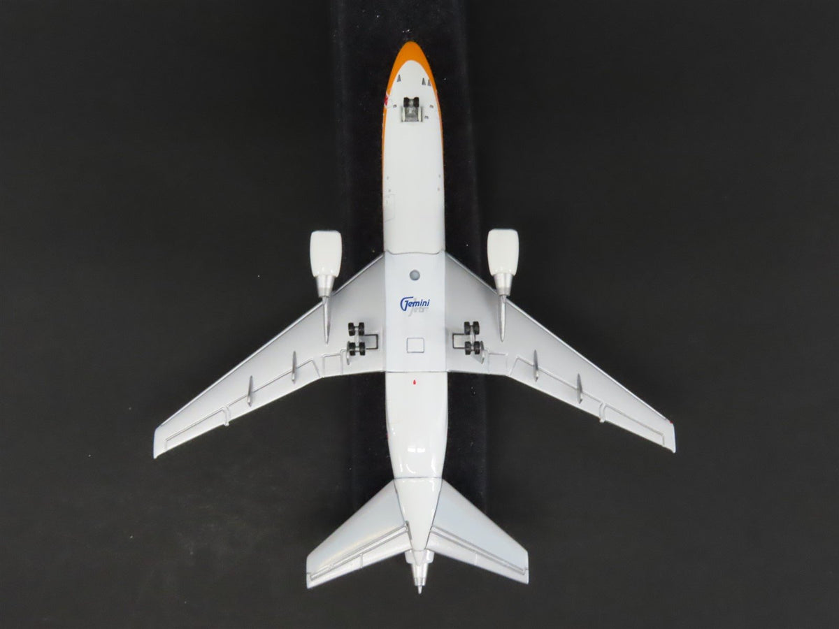 1:400 Gemini Jets GJSCX240 Die-Cast Sun Country McDonnell Douglas DC-10 Aircraft