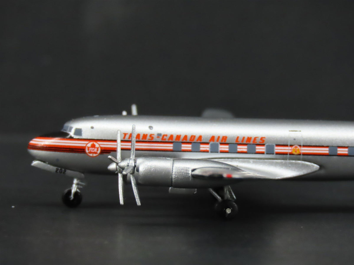 1:400 Scale Aero Classics Die-Cast Trans-Canada Airlines Douglas DC-4 Airliner