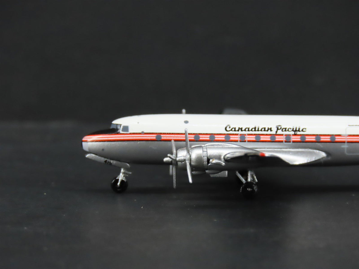 1:400 Scale Aero Classics Die-Cast Canadian Pacific Douglas DC-4 Airliner