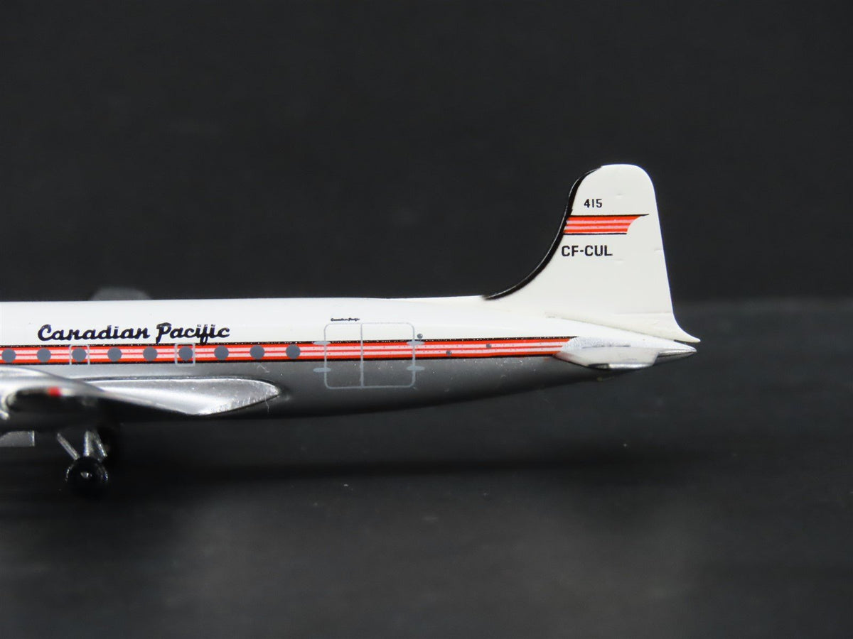 1:400 Scale Aero Classics Die-Cast Canadian Pacific Douglas DC-4 Airliner