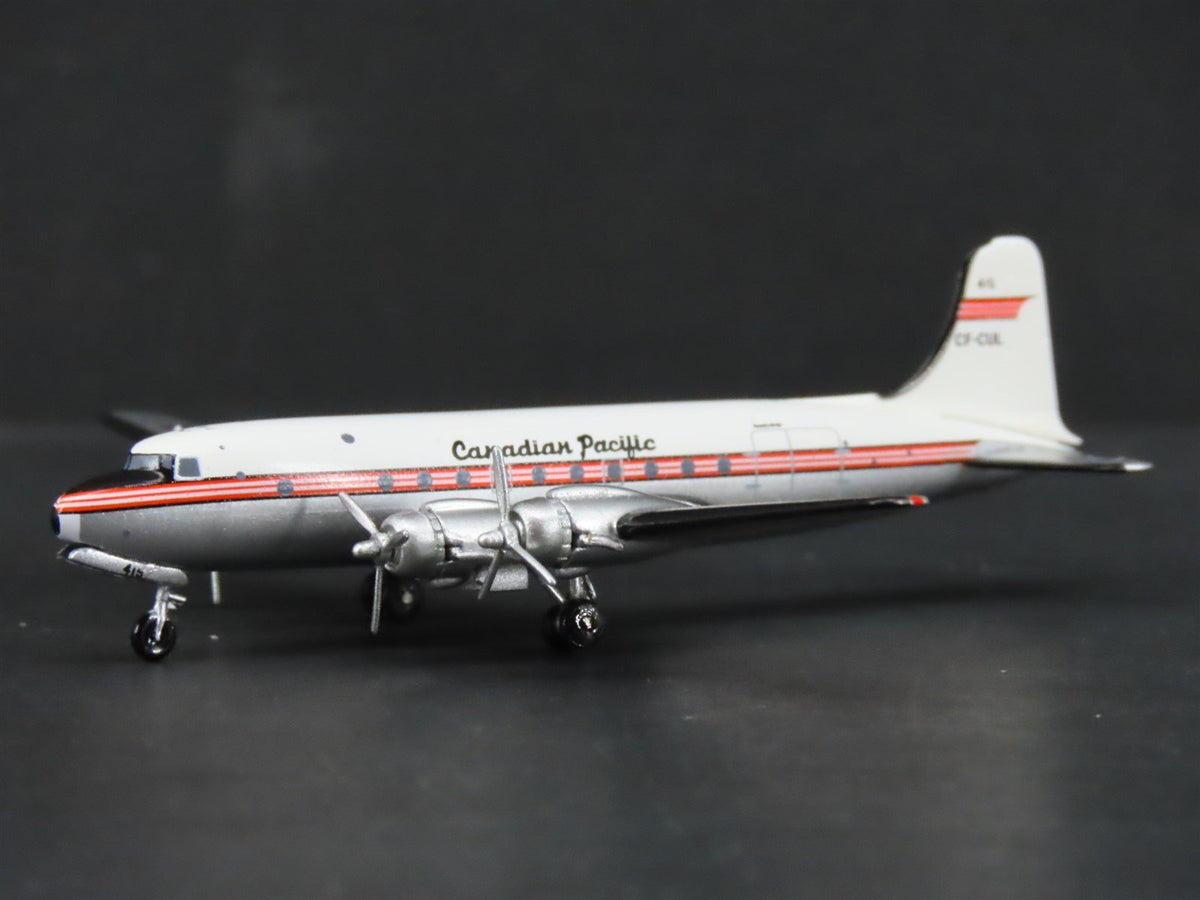 1:400 Scale Aero Classics Die-Cast Canadian Pacific Douglas DC-4 Airliner