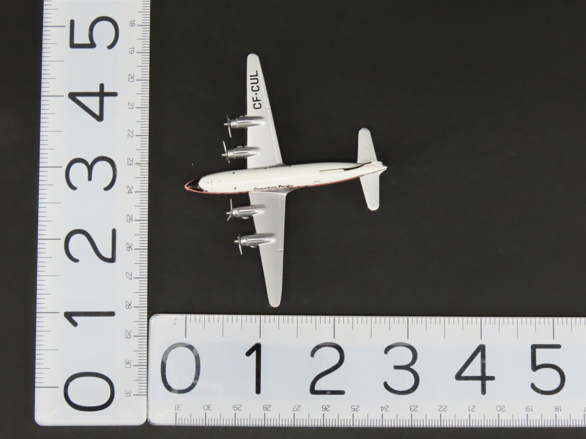 1:400 Scale Aero Classics Die-Cast Canadian Pacific Douglas DC-4 Airliner