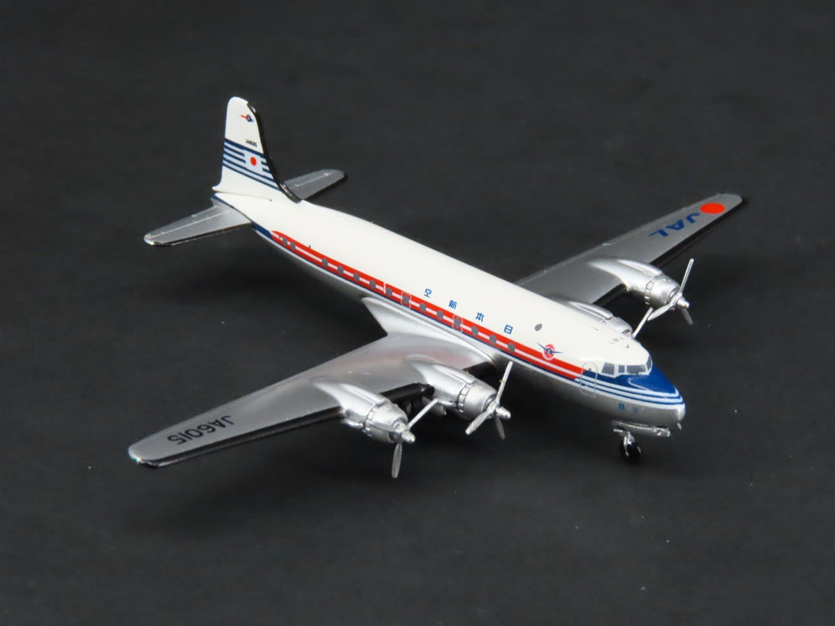 1:400 Aero Classics Die-Cast Japan Air Lines Douglas DC-4 Airliner JA6015