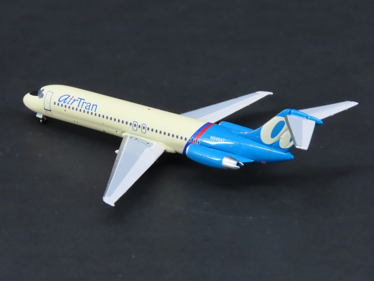 1:400 Scale Seattle Model Aircraft Co Die-Cast AirTran Douglas DC-9-30 Airliner