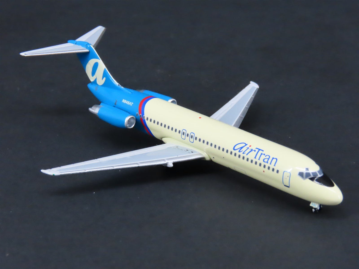 1:400 Scale Seattle Model Aircraft Co Die-Cast AirTran Douglas DC-9-30 Airliner