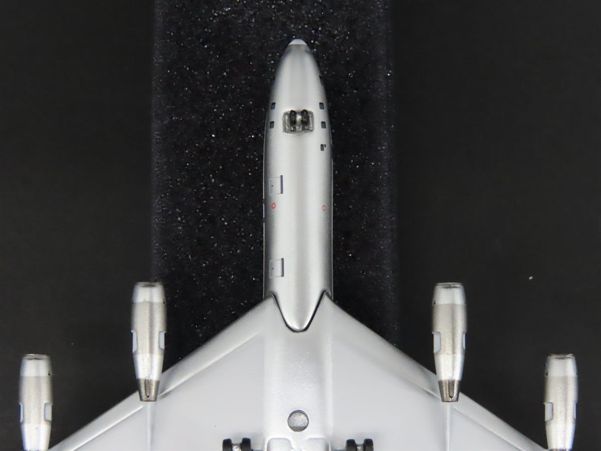 1:400 Aero Classics Points of Call Canada McDonnell Douglas DC-8-52 Aircraft