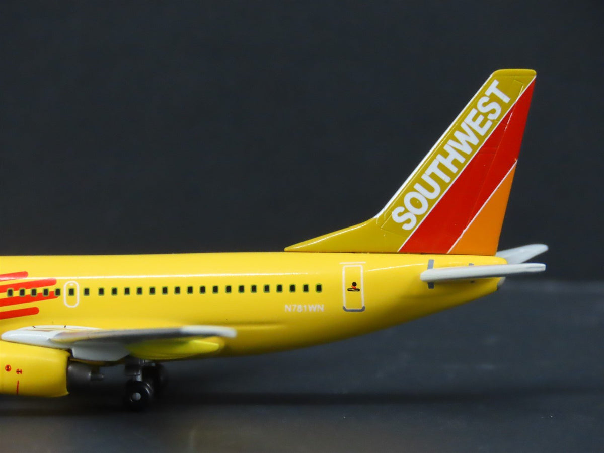 1:400 Scale Dragon Wings 55345-03 Die-Cast Southwest Boeing 737-700 Aircraft
