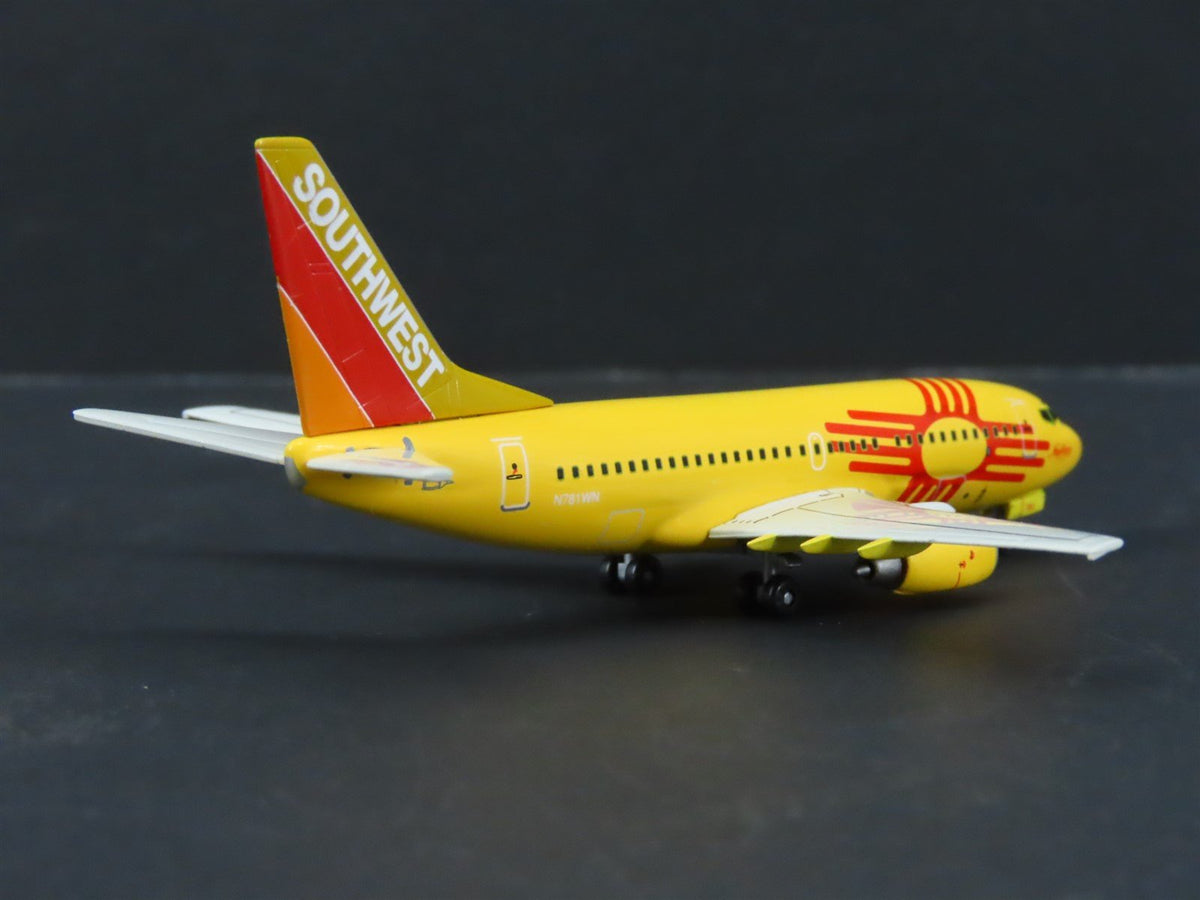 1:400 Scale Dragon Wings 55345-03 Die-Cast Southwest Boeing 737-700 Aircraft