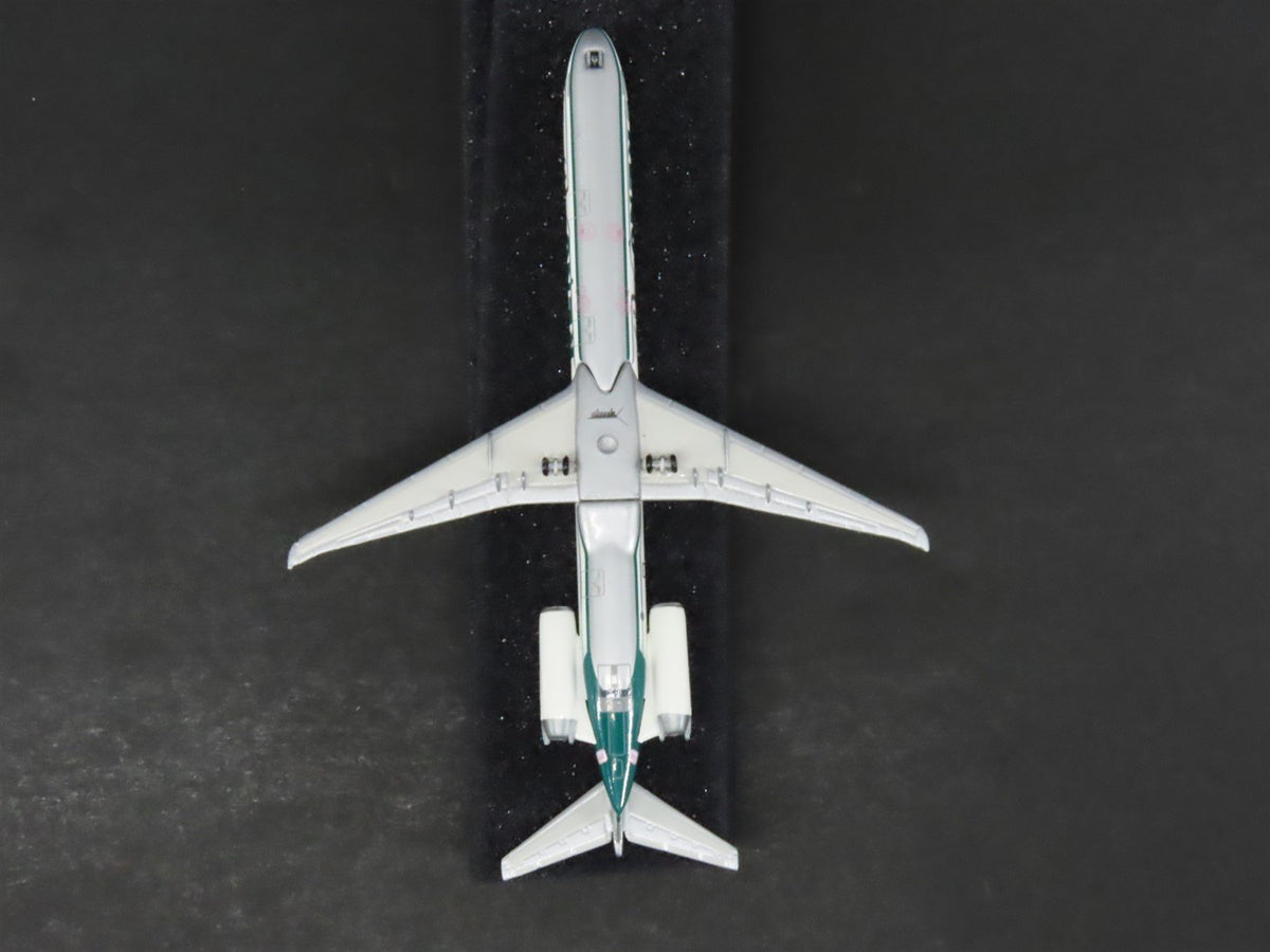 1:400 Scale Phoenix Diecast Reno Air McDonnell Douglas MD-83 Airliner
