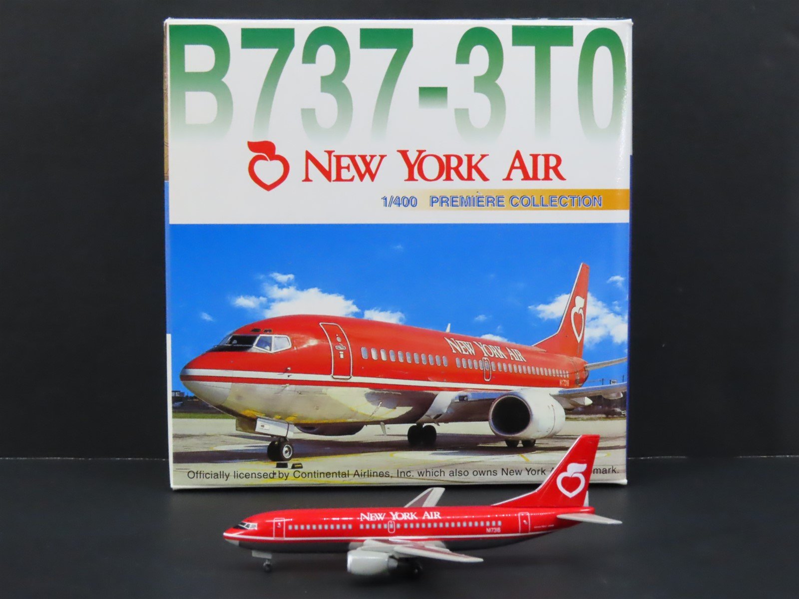 1:400 Scale Dragon Wings 55137-03 Die-Cast New York Air Boeing B737-3TO Aircraft