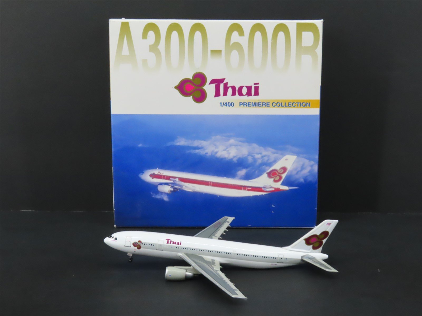 1:400 Scale Dragon Wings 55151 Diecast Thai Airlines Airbus A300-600B Airliner