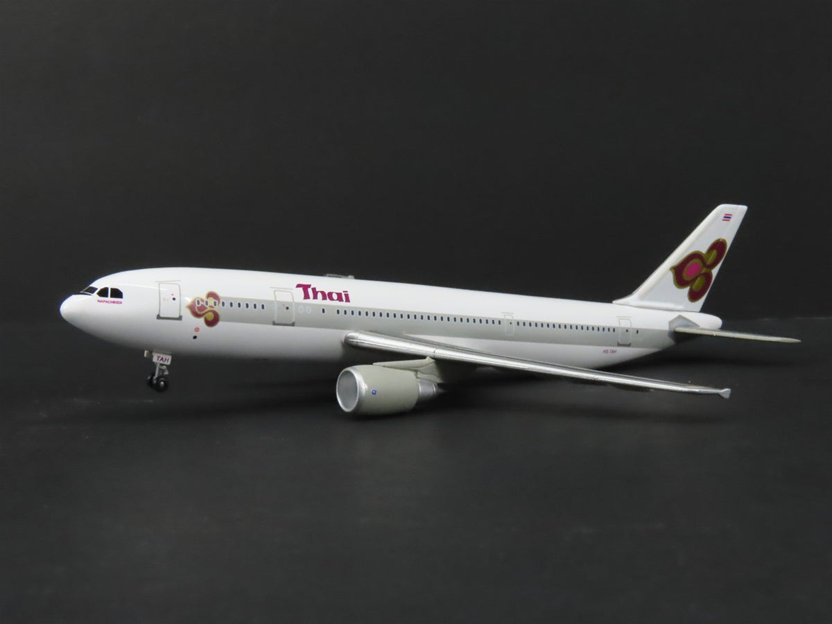 1:400 Scale Dragon Wings 55151 Diecast Thai Airlines Airbus A300-600B Airliner