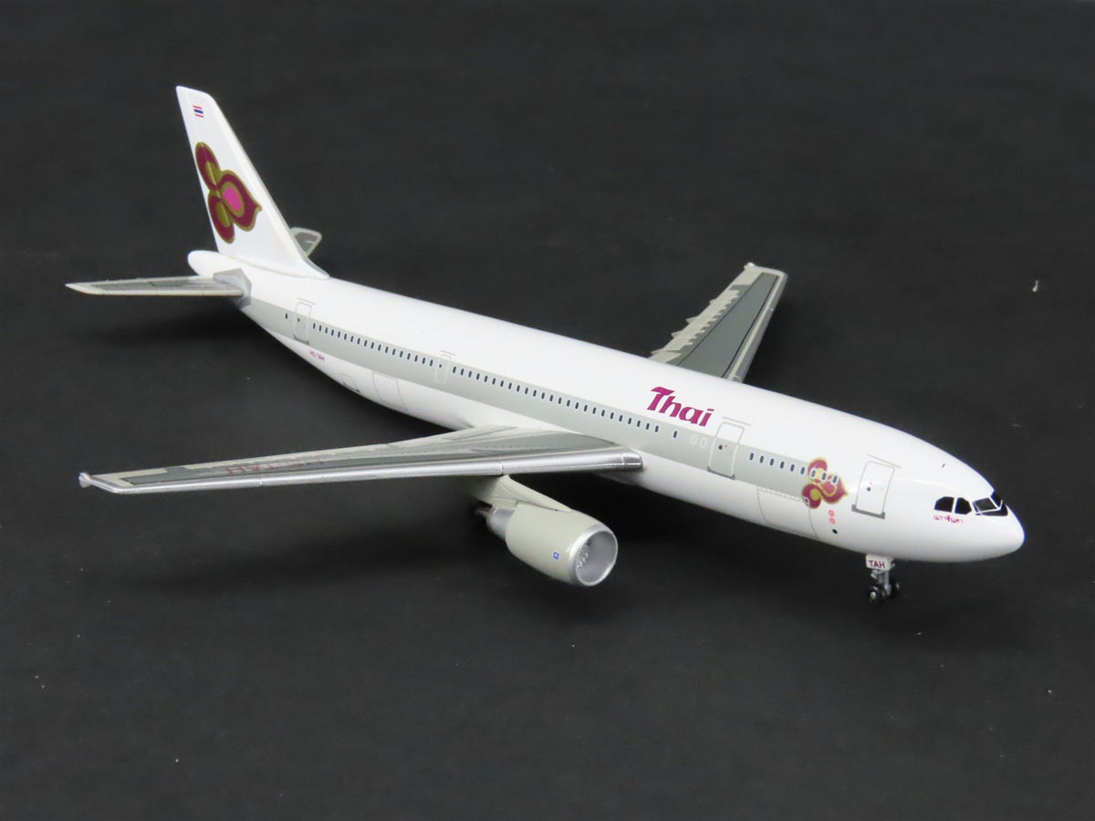 1:400 Scale Dragon Wings 55151 Diecast Thai Airlines Airbus A300-600B Airliner