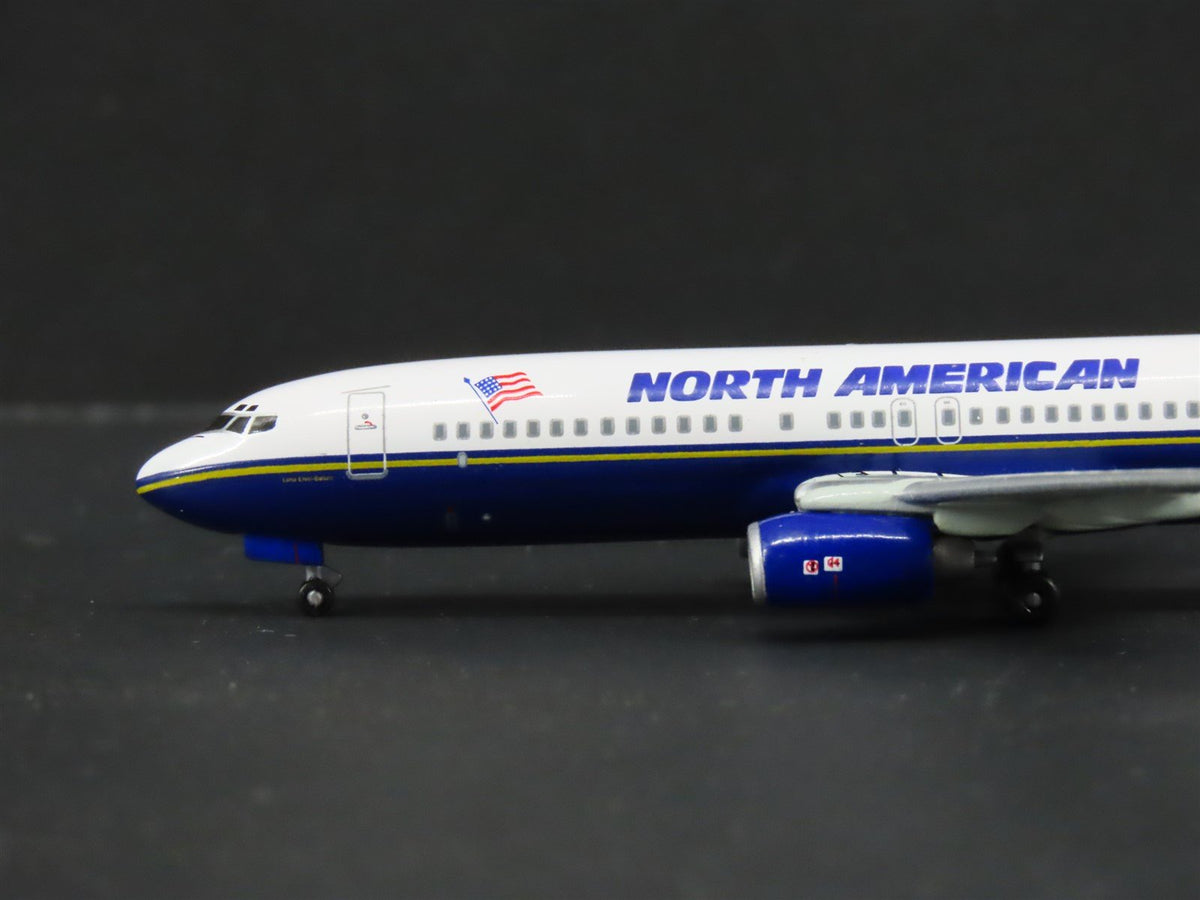 1:400 Dragon Wings 55240-03 Die-Cast North American Boeing B737-86N Aircraft