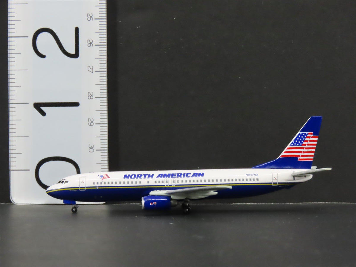 1:400 Dragon Wings 55240-03 Die-Cast North American Boeing B737-86N Aircraft