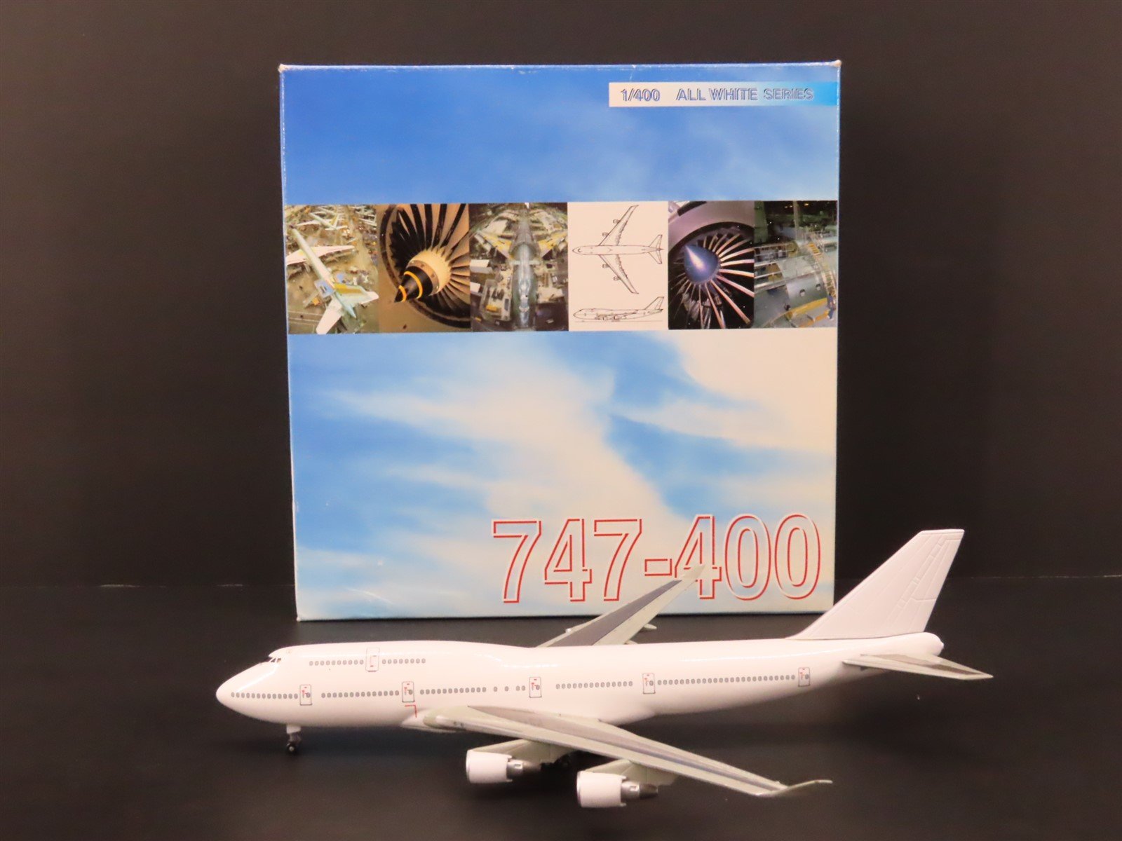 1:400 Scale Dragon Wings 57003 Diecast All White Series Boeing 747-400 Airliner