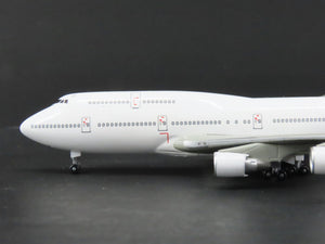 1:400 Scale Dragon Wings 57003 Diecast All White Series Boeing 747-400 Airliner