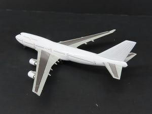 1:400 Scale Dragon Wings 57003 Diecast All White Series Boeing 747-400 Airliner