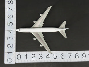 1:400 Scale Dragon Wings 57003 Diecast All White Series Boeing 747-400 Airliner