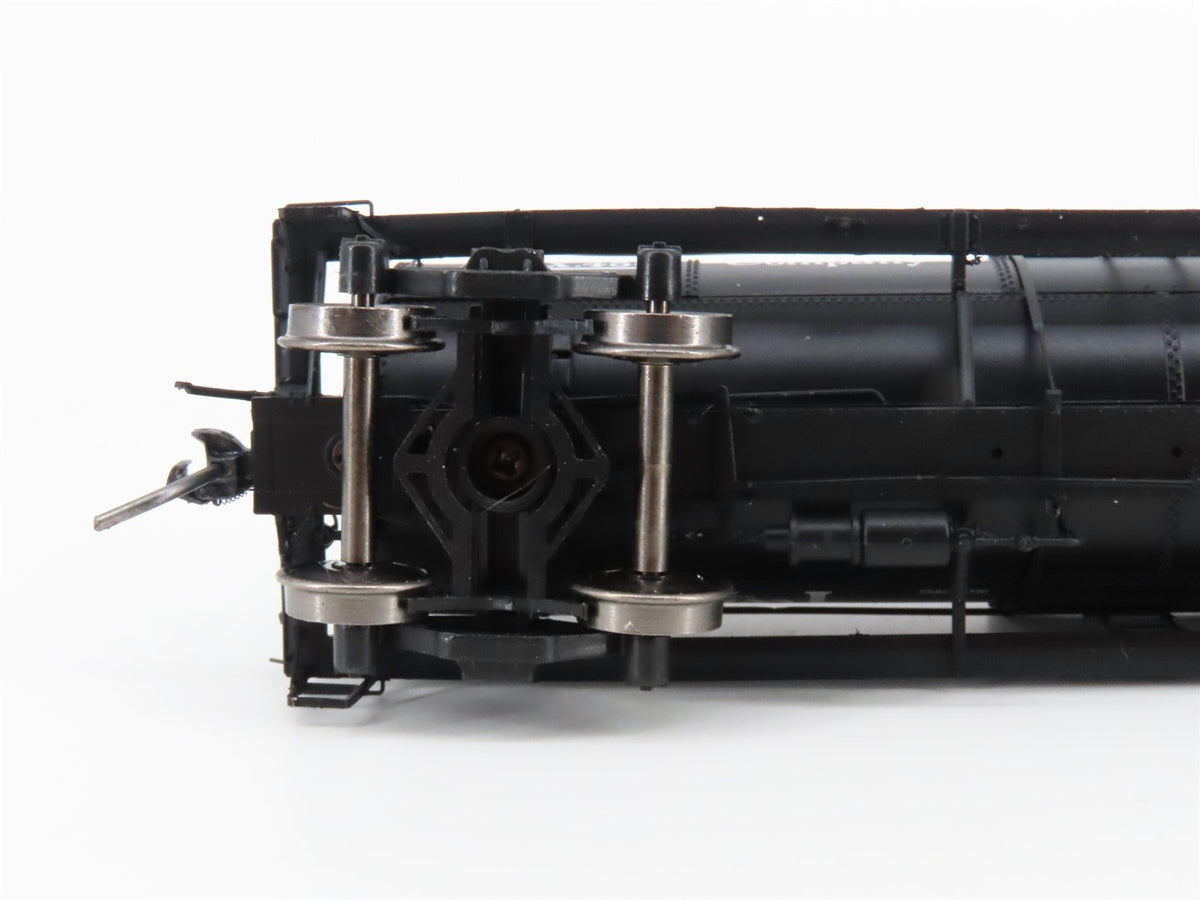 HO Scale Tangent 19067-01 BMX Barrett Tarvia Single Dome Tank Car #4555