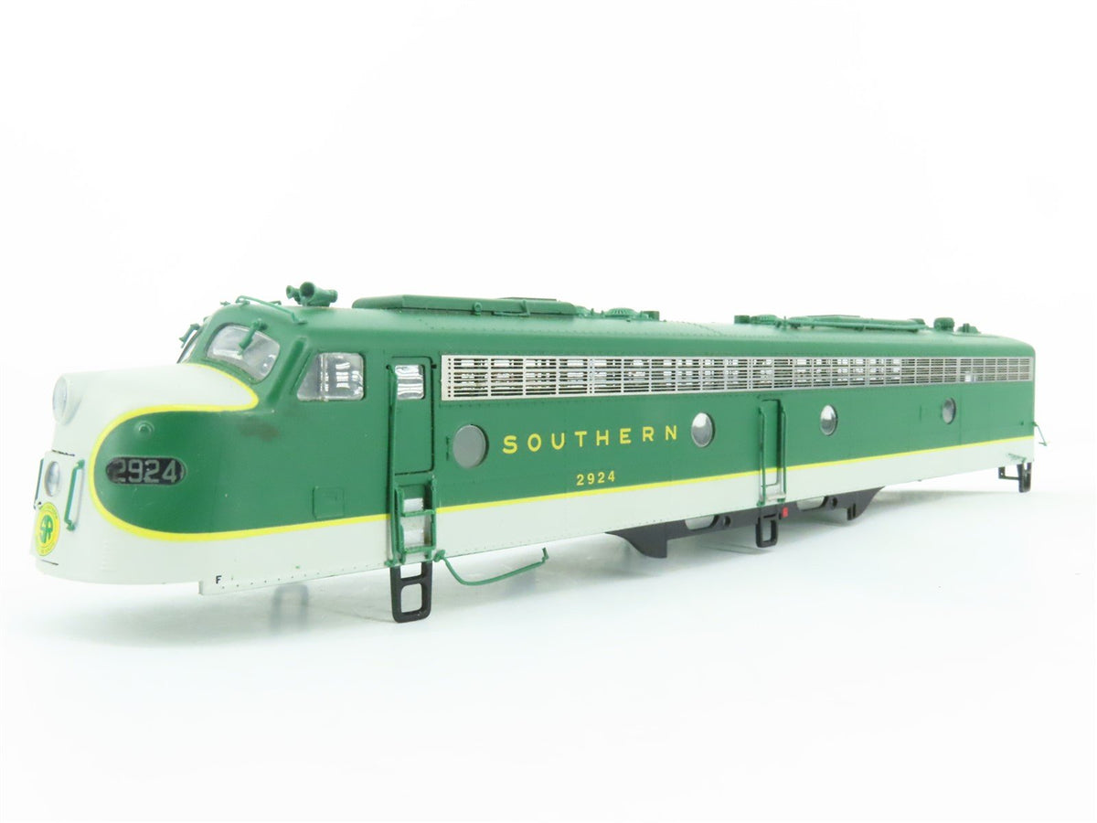 HO Scale Proto 2000 21012 Southern E8/9A Diesel Locomotive #2924