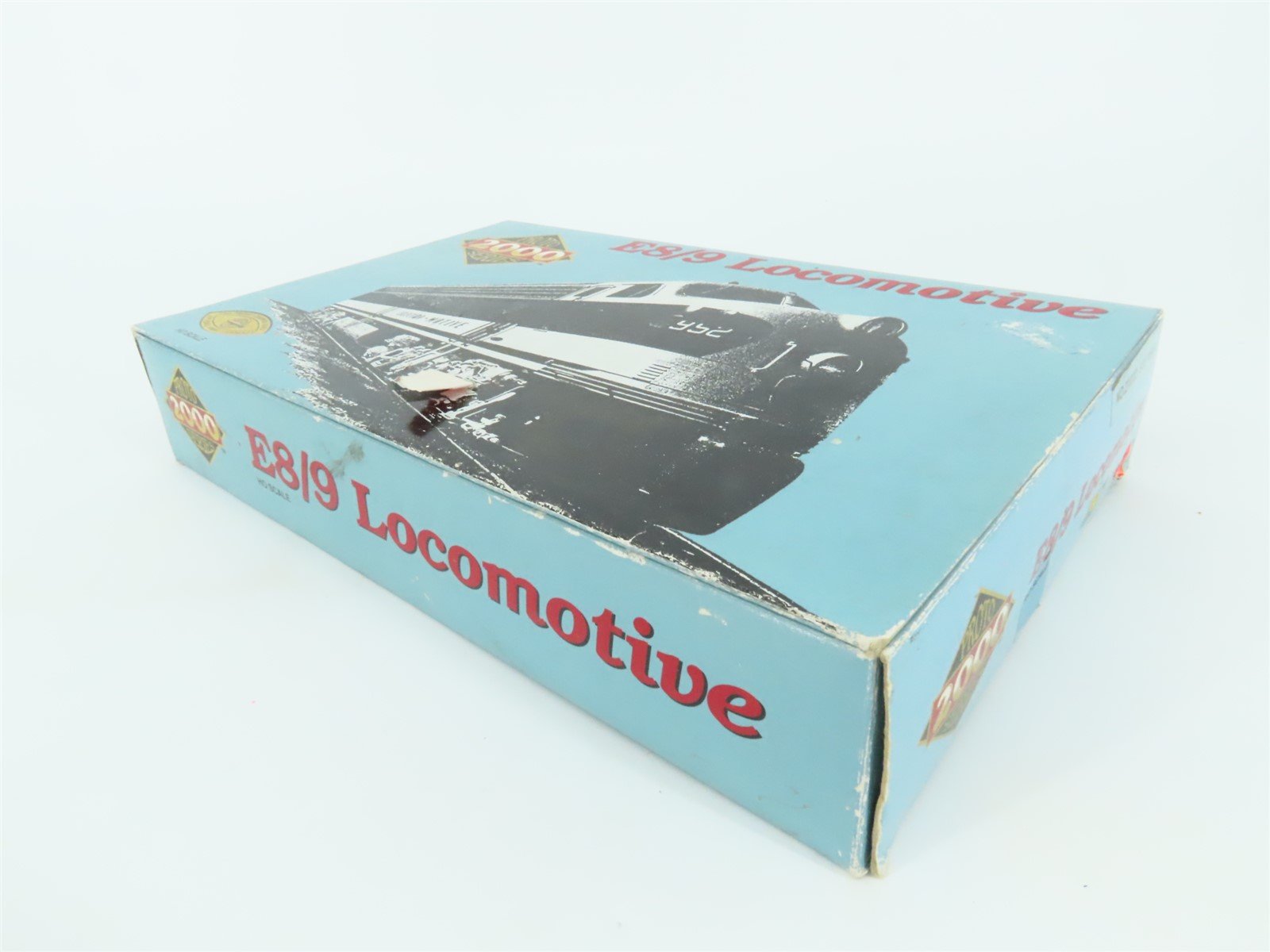 HO Scale Proto 2000 21012 Southern E8/9A Diesel Locomotive #2924