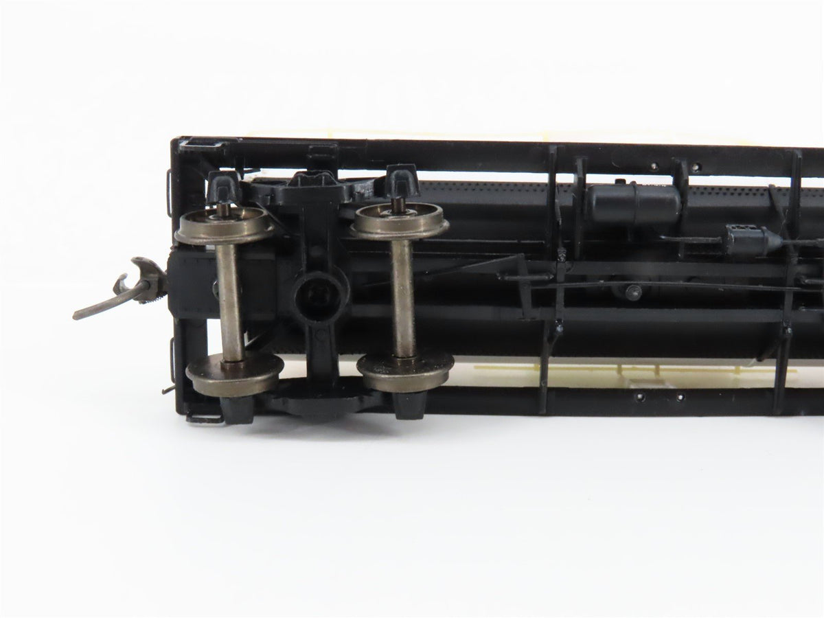 HO Scale PROTO 2000 #23531 BEPX Belcher Oil Co. Single Dome Tank Car #11