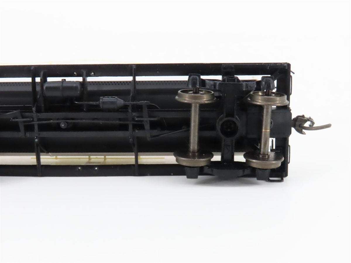 HO Scale PROTO 2000 #23531 BEPX Belcher Oil Co. Single Dome Tank Car #11