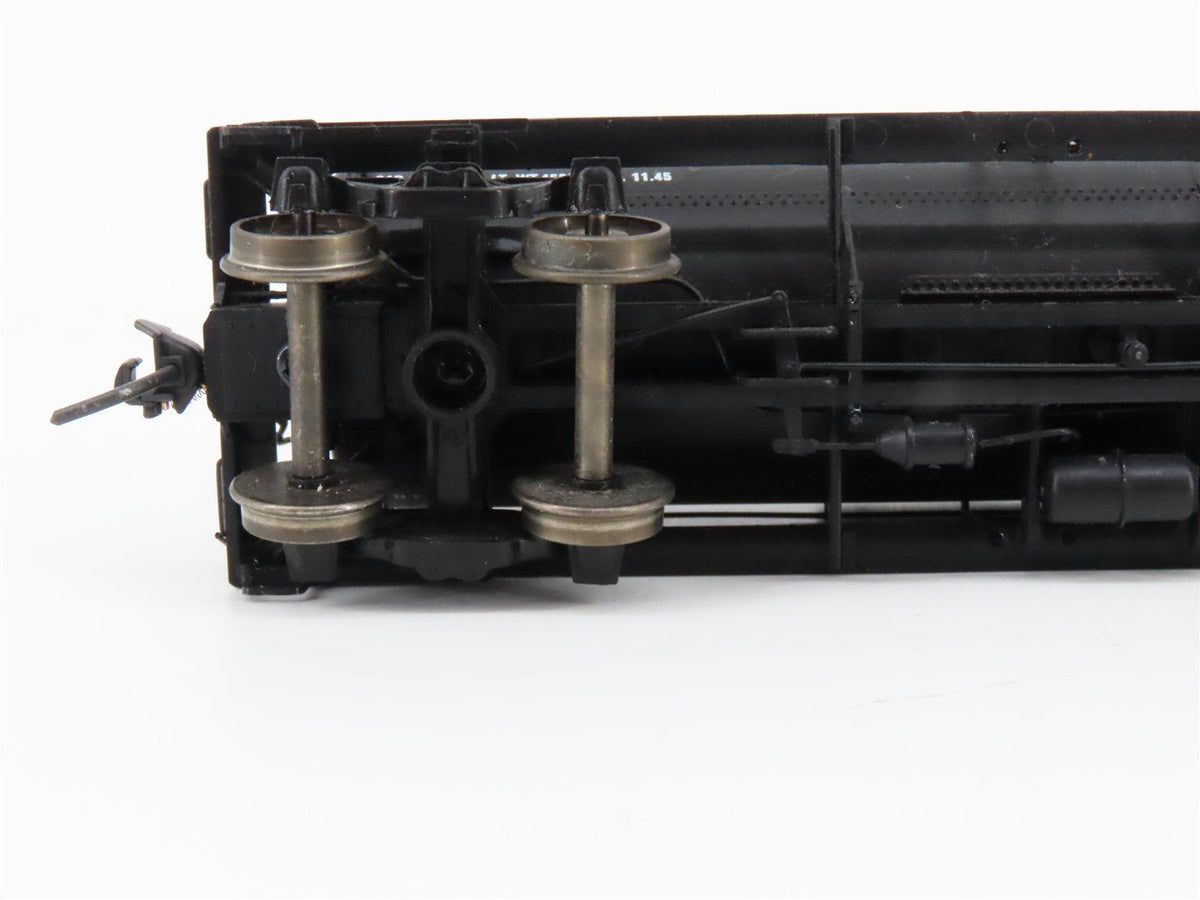 HO Scale PROTO 2000 #23360 GATX General American Single Dome Tank Car #17632