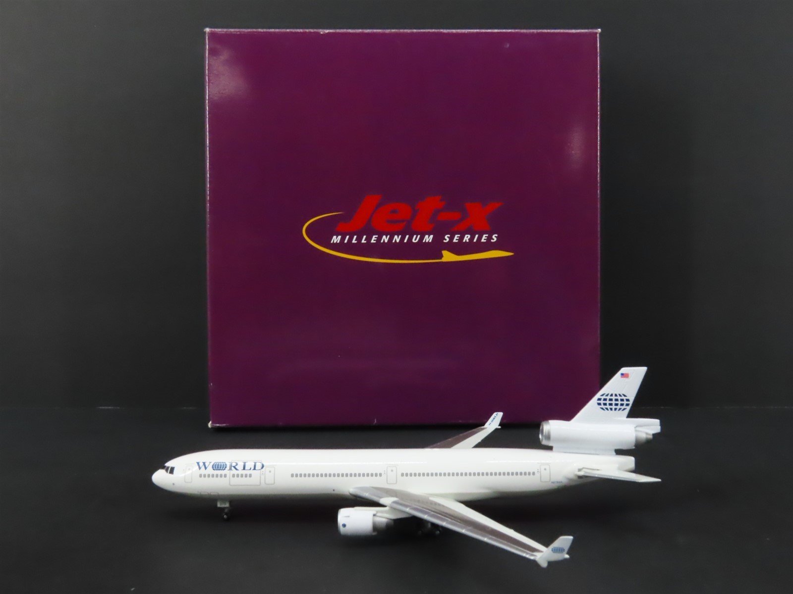 1:400 Dragon Wings JetX Die-Cast World McDonnell Douglas MD-11 Airliner