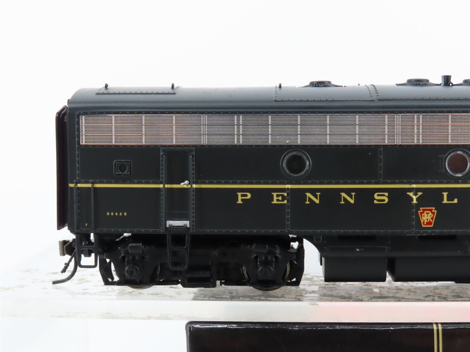 HO Scale Broadway Limited BLI 949B PRR Pennsylvania F7B Diesel #9642B