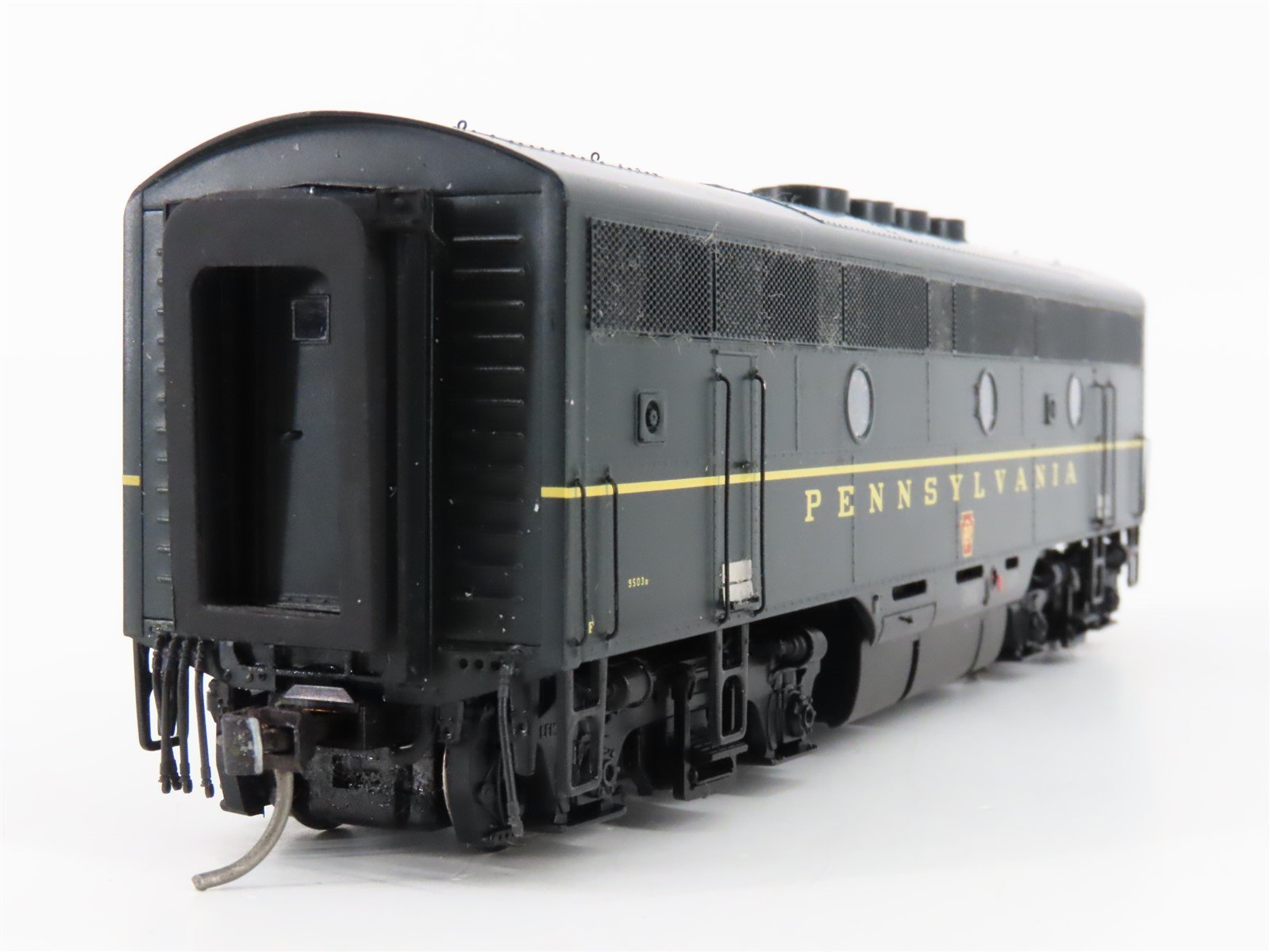 HO Scale Broadway Limited BLI 950A PRR Pennsylvania F7B Diesel #9503B w/DCC