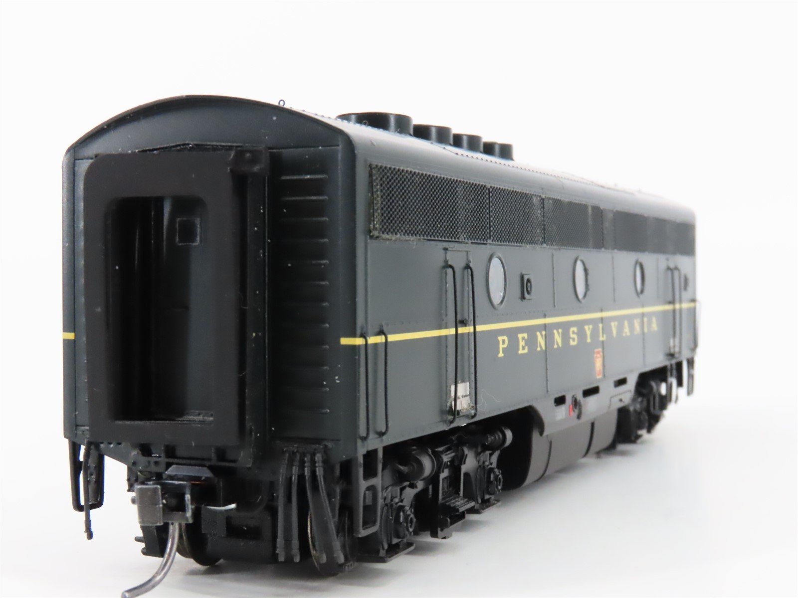 HO Scale Broadway Limited BLI 950A PRR Pennsylvania F7B Diesel #9503B w/DCC