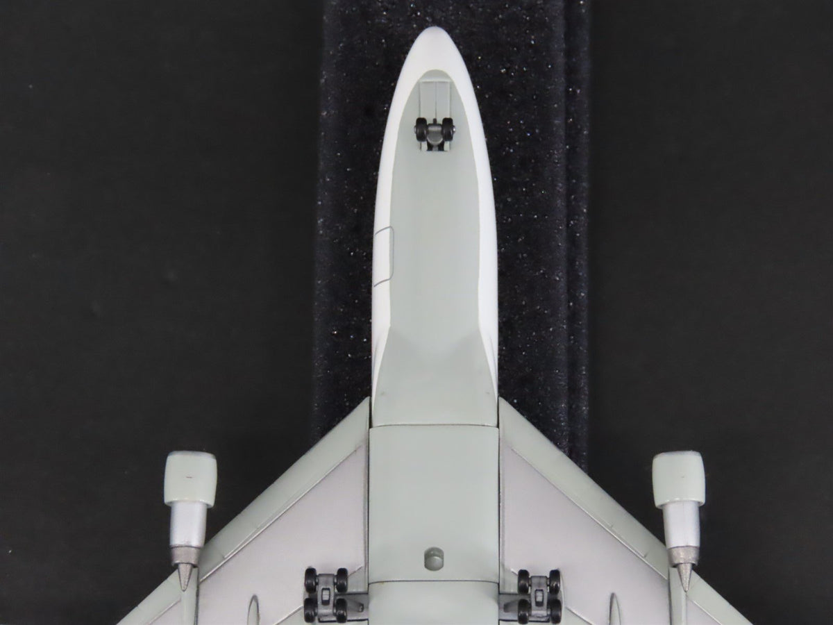 1:400 Dragon Wings Premiere 55190 Die-Cast Jalways Resocha B-747-200 Airliner