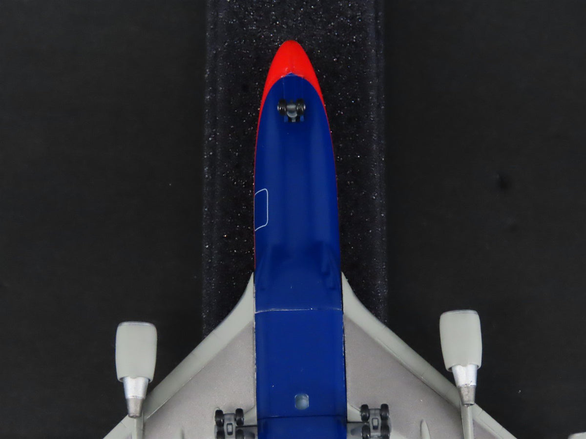 1:400 Dragon Wings 55132 Die-Cast Canadian Airlines Boeing 747-475 Airliner