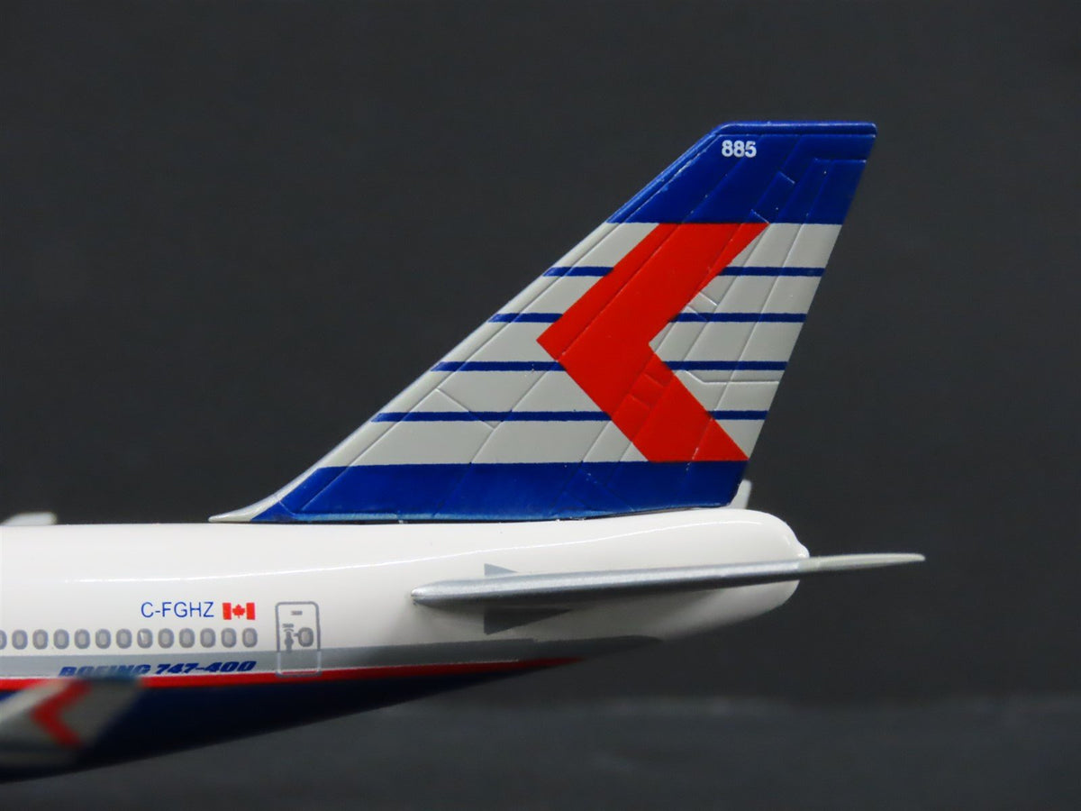 1:400 Dragon Wings 55134 Die-Cast Canadian Airlines Boeing 747-475 Airliner